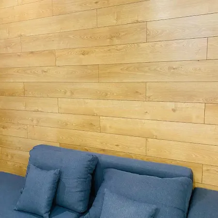 вул кониського 5 - на 6 осіб в центрі медінститут поруч